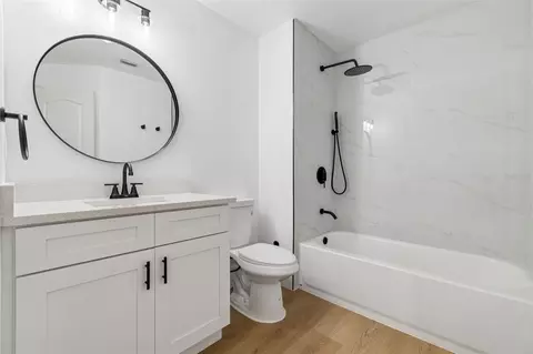 Bath - 4911 Barnstead Dr, Riverview, FL 33578 photo 8 of 10