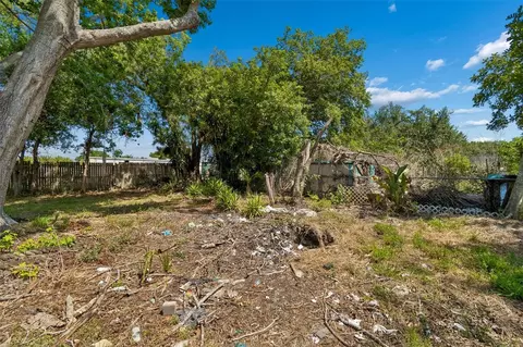 Exterior - 1611 E Shell Point Rd, Ruskin, FL 33570 photo 9 of 16