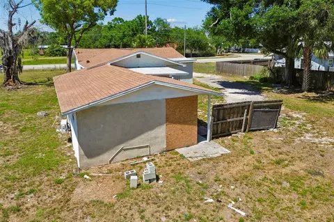 View/Area - 1611 E Shell Point Rd, Ruskin, FL 33570 photo 5 of 10