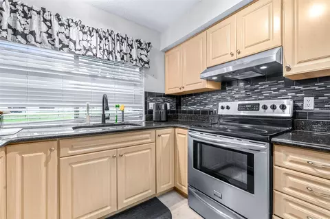 Kitchen - 8441 Braganza St, Spring Hill, FL 34608 photo 3 of 4