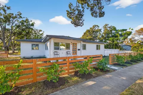 3008 Jackson St N, Saint Petersburg, FL 33704
