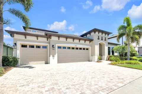 14610 Red Castle Ave, Lithia, FL 33547