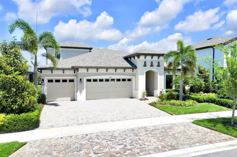 14610 Red Castle Ave, Lithia, FL 33547