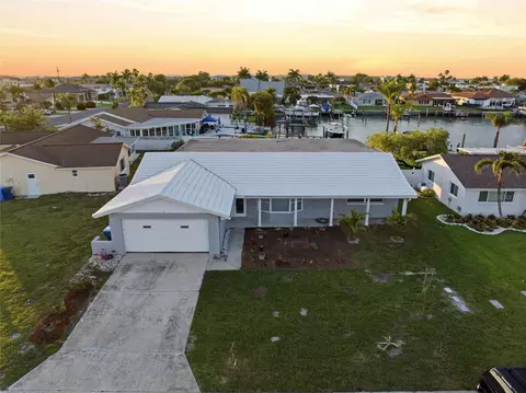 710 116th Ave, Treasure Island, FL 33706