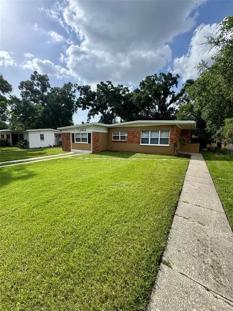 2016 E Crenshaw St, Tampa, FL 33610