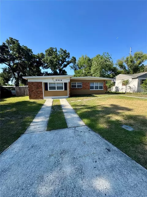 2016 E Crenshaw St, Tampa, FL 33610