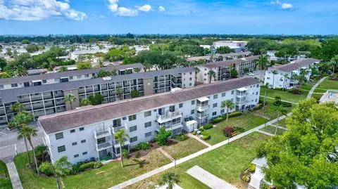 View/Area - 2217 Sunset Dr #E27, Bradenton, FL 34207 photo 3 of 7