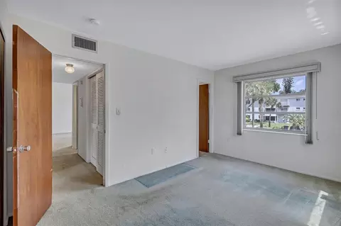 Bedroom - 2217 Sunset Dr #E27, Bradenton, FL 34207 photo 3 of 4