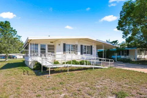 7557 Fairlane Ave, Brooksville, FL 34613