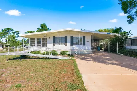 7557 Fairlane Ave, Brooksville, FL 34613