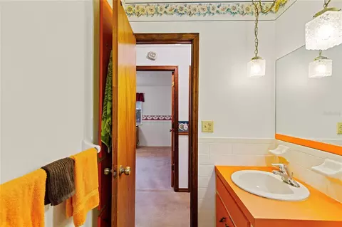 Bath - 3377 Memory Ln, Spring Hill, FL 34606 photo 3 of 4