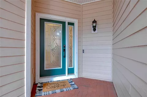 Exterior - 208 Elm View Ct, Brandon, FL 33511 photo 2 of 8