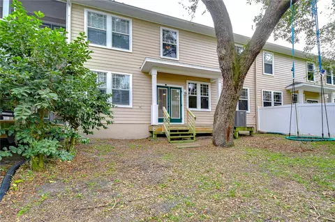 Exterior - 208 Elm View Ct, Brandon, FL 33511 photo 3 of 8