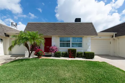 6915 Versailles N, Pinellas Park, FL 33781