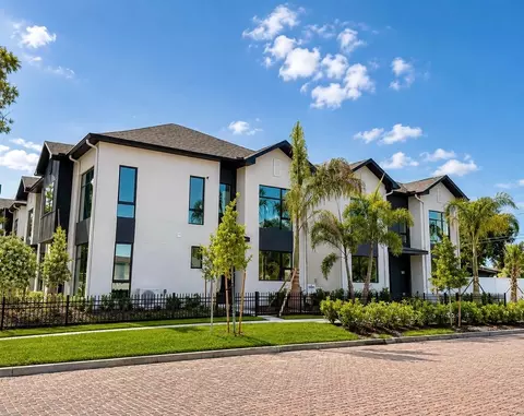 100 36th St N #1C, Saint Petersburg, FL 33713