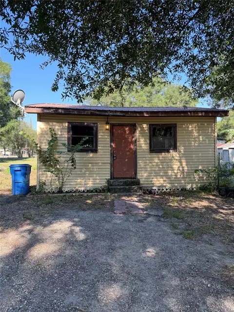 10114 E Columbus Dr, Tampa, FL 33619