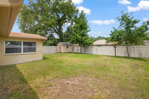 Exterior - 970 8th Ave NE, Largo, FL 33770 photo 6 of 12