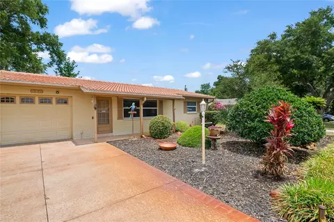 Exterior - 970 8th Ave NE, Largo, FL 33770 photo 2 of 12