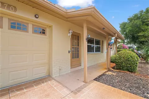 Exterior - 970 8th Ave NE, Largo, FL 33770 photo 9 of 12
