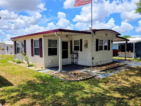 6235 Parksend Ln, Zephyrhills, FL 33542