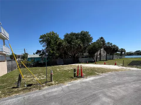 138 91st Ave, Treasure Island, FL 33706