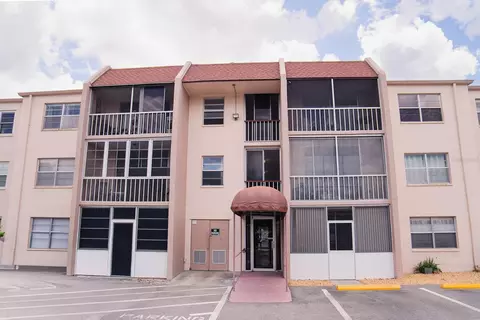 519 Albee Farm Rd #110, Venice, FL 34285