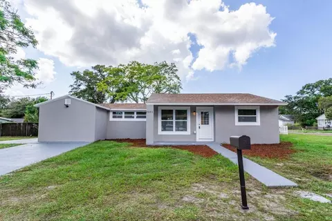 2001 45th St S, Saint Petersburg, FL 33711