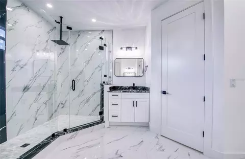 Bath - 12027 Villa Rd, Spring Hill, FL 34609 photo 6 of 10