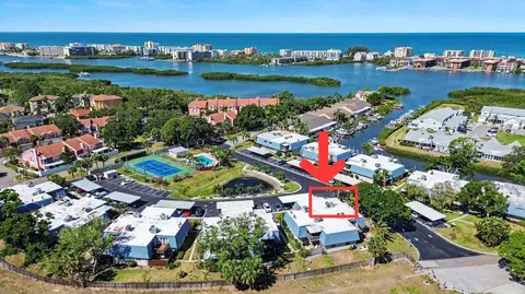 14521 Catalina Cir, Seminole, FL 33776