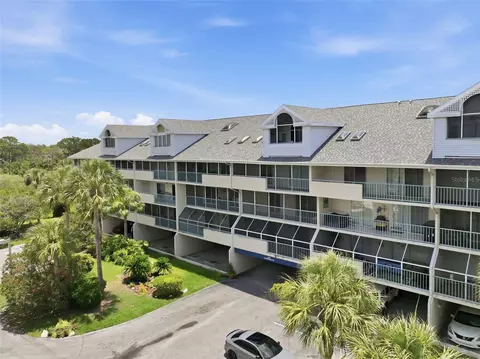 5557 Sea Forest Dr #215, New Port Richey, FL 34652