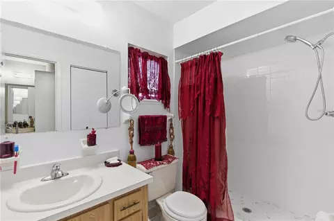 Bath - 11241 SW 77th Ct, Ocala, FL 34476 photo 1 of 2