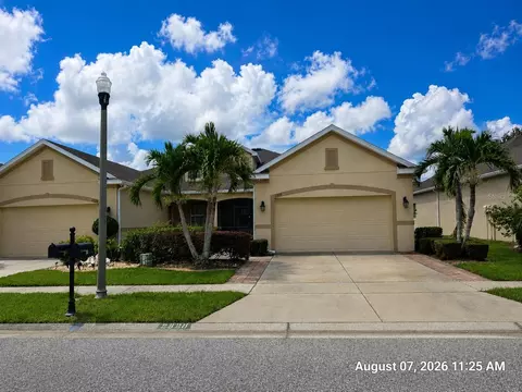 2228 Parrot Fish Dr, Holiday, FL 34691