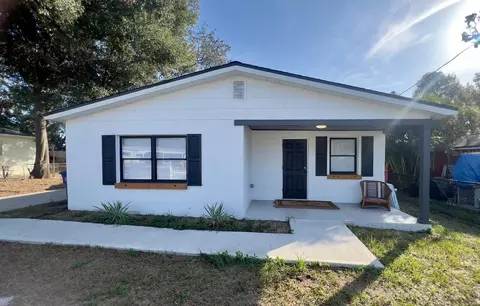 803 N Castle Ct, Tampa, FL 33612
