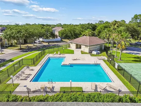 Exterior - 8718 Sandy Plains Dr, Riverview, FL 33578 photo 12 of 15