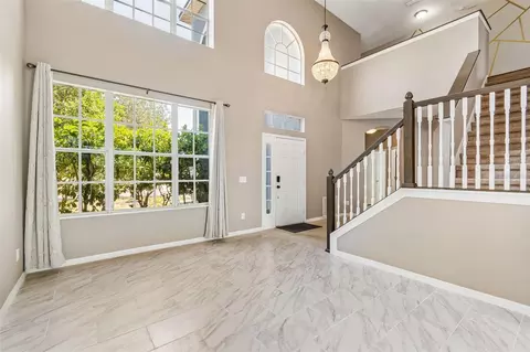 Entry Way - 8718 Sandy Plains Dr, Riverview, FL 33578 photo 2 of 7