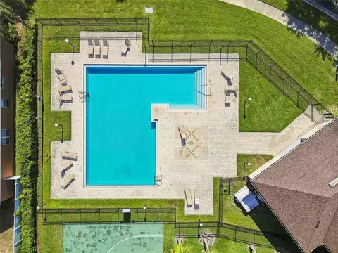 Exterior - 8718 Sandy Plains Dr, Riverview, FL 33578 photo 14 of 15