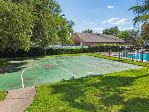 Exterior - 8718 Sandy Plains Dr, Riverview, FL 33578 photo 15 of 15