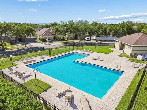 Exterior - 8718 Sandy Plains Dr, Riverview, FL 33578 photo 11 of 15