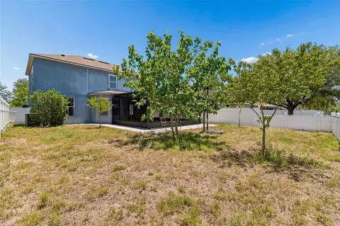 Exterior - 8718 Sandy Plains Dr, Riverview, FL 33578 photo 9 of 15