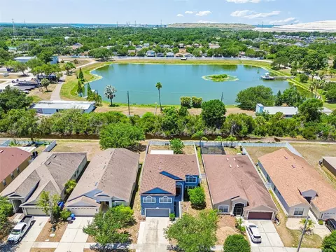 View/Area - 8718 Sandy Plains Dr, Riverview, FL 33578 photo 5 of 10