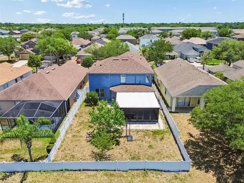 View/Area - 8718 Sandy Plains Dr, Riverview, FL 33578 photo 2 of 10
