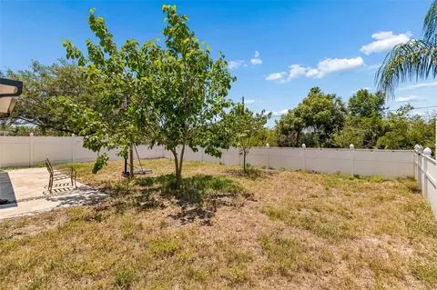 Exterior - 8718 Sandy Plains Dr, Riverview, FL 33578 photo 10 of 15