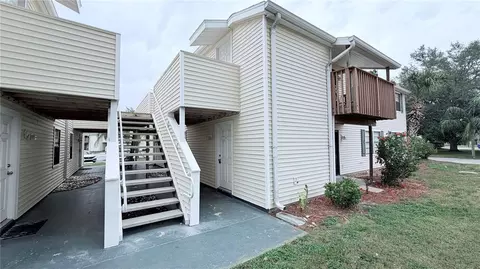 Exterior - 131 Sabal Ct #E, Oldsmar, FL 34677 photo 2 of 8