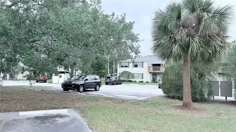 Exterior - 131 Sabal Ct #E, Oldsmar, FL 34677 photo 5 of 8