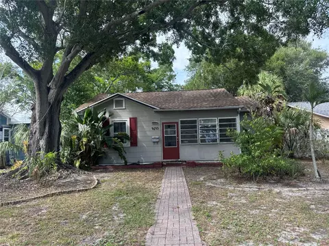 4645 Iris St N, Saint Petersburg, FL 33714