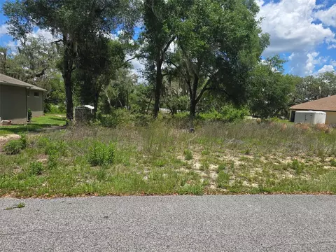 5066 Westlake Blvd, Dade City, FL 33523