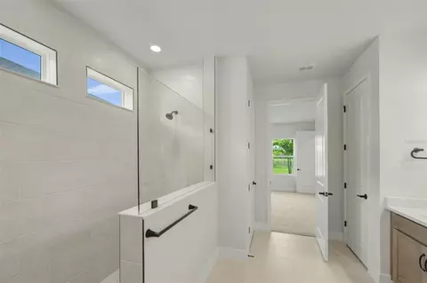 Entry Way - 10665 Crescent Creek Xing, Parrish, FL 34219 photo 2 of 2