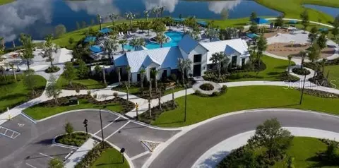 View/Area - 10665 Crescent Creek Xing, Parrish, FL 34219 photo 3 of 6