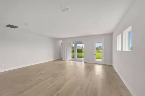 Living - 10665 Crescent Creek Xing, Parrish, FL 34219 photo 2 of 3