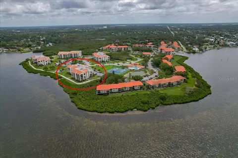 401 Mariner Dr #401, Tarpon Springs, FL 34689